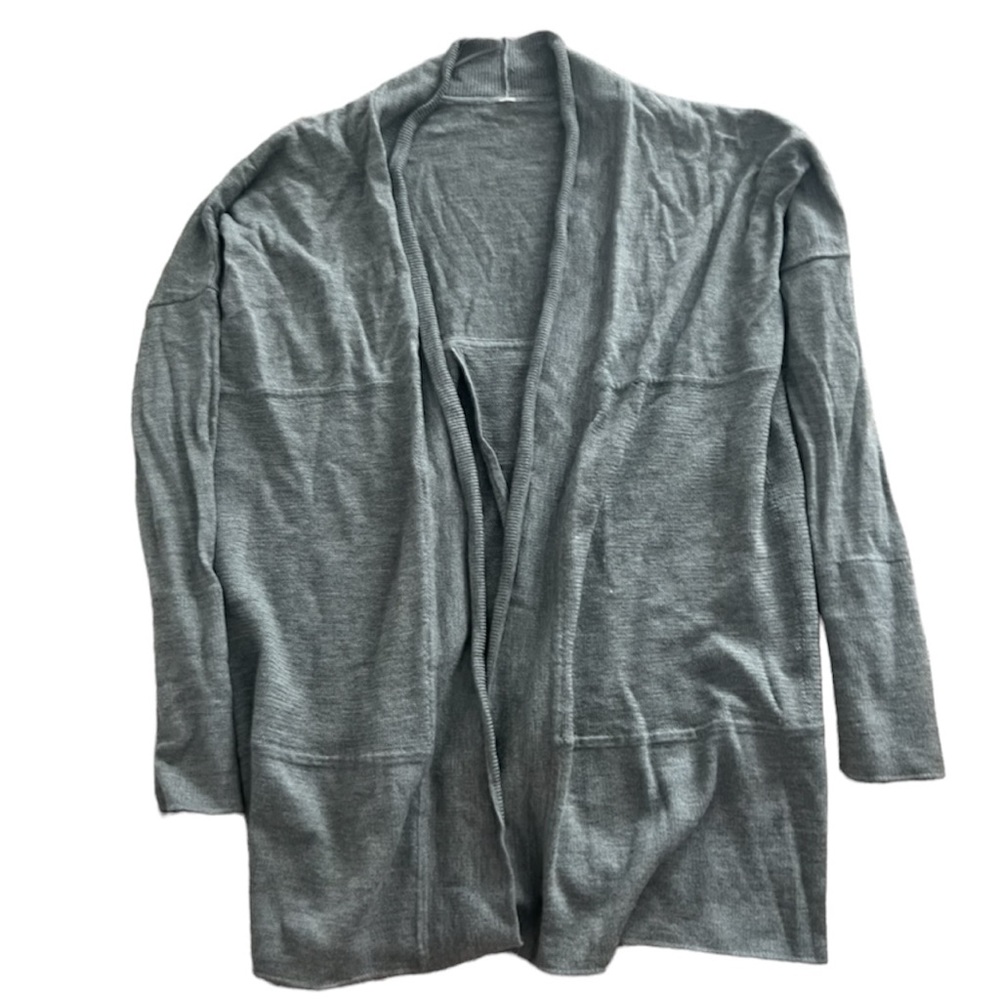 Lululemon sit in lotus wrap - size 8 - merino wool - gray - Picture 2 of 15
